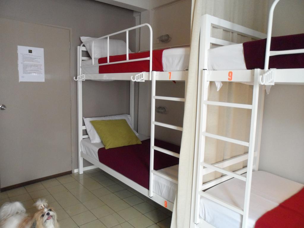 Need Sleep Hostel 방콕 외부 사진