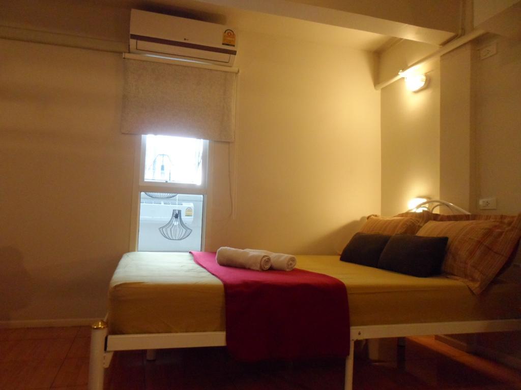 Need Sleep Hostel 방콕 외부 사진