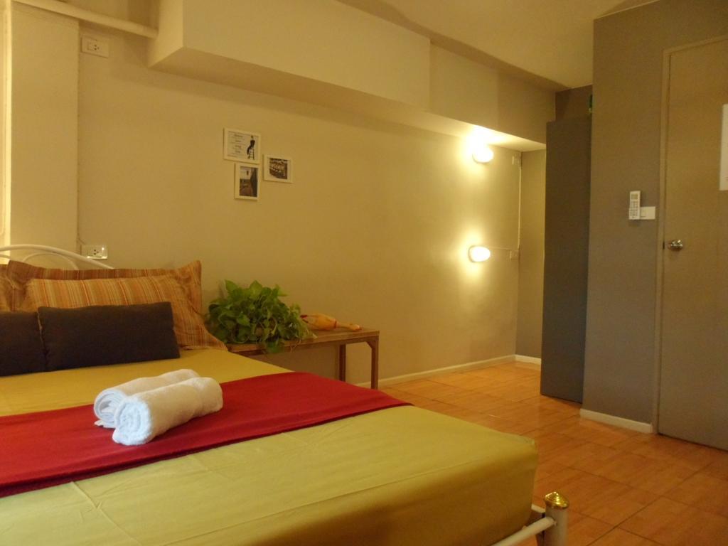 Need Sleep Hostel 방콕 외부 사진