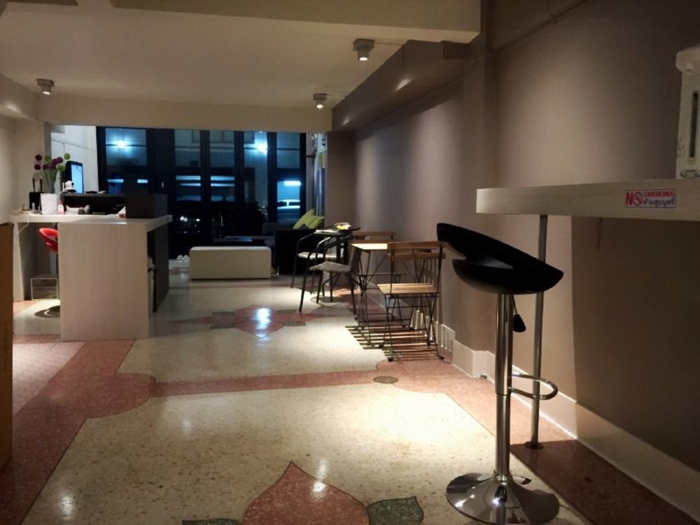 Need Sleep Hostel 방콕 외부 사진