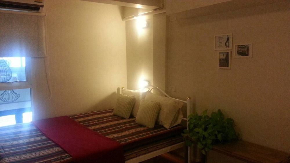 Need Sleep Hostel 방콕 외부 사진