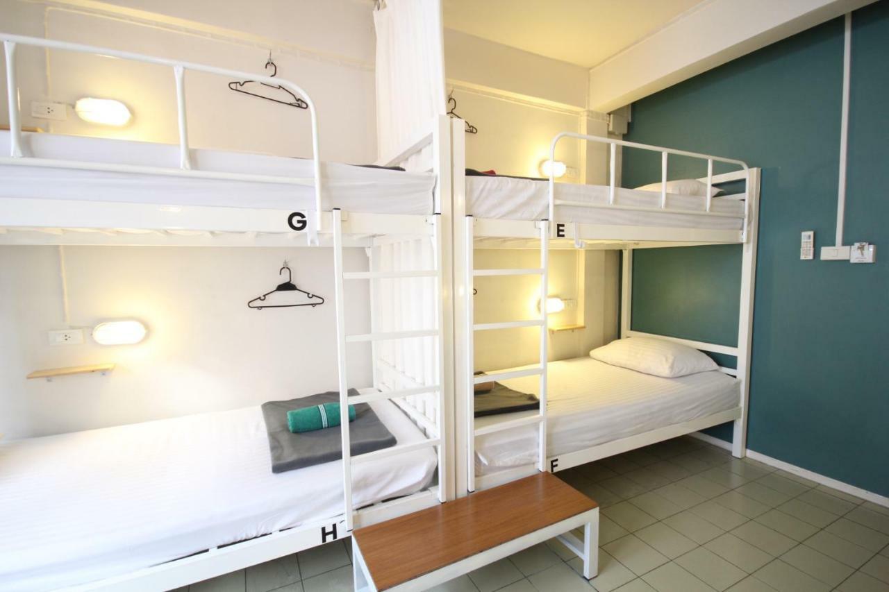 Need Sleep Hostel 방콕 외부 사진
