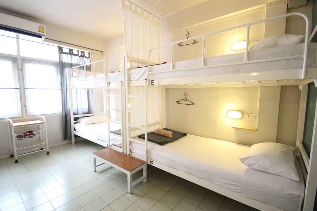 Need Sleep Hostel 방콕 외부 사진