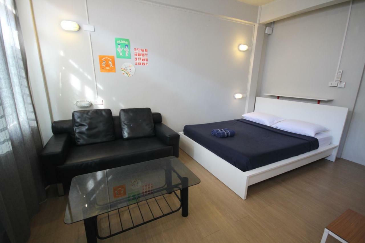 Need Sleep Hostel 방콕 외부 사진