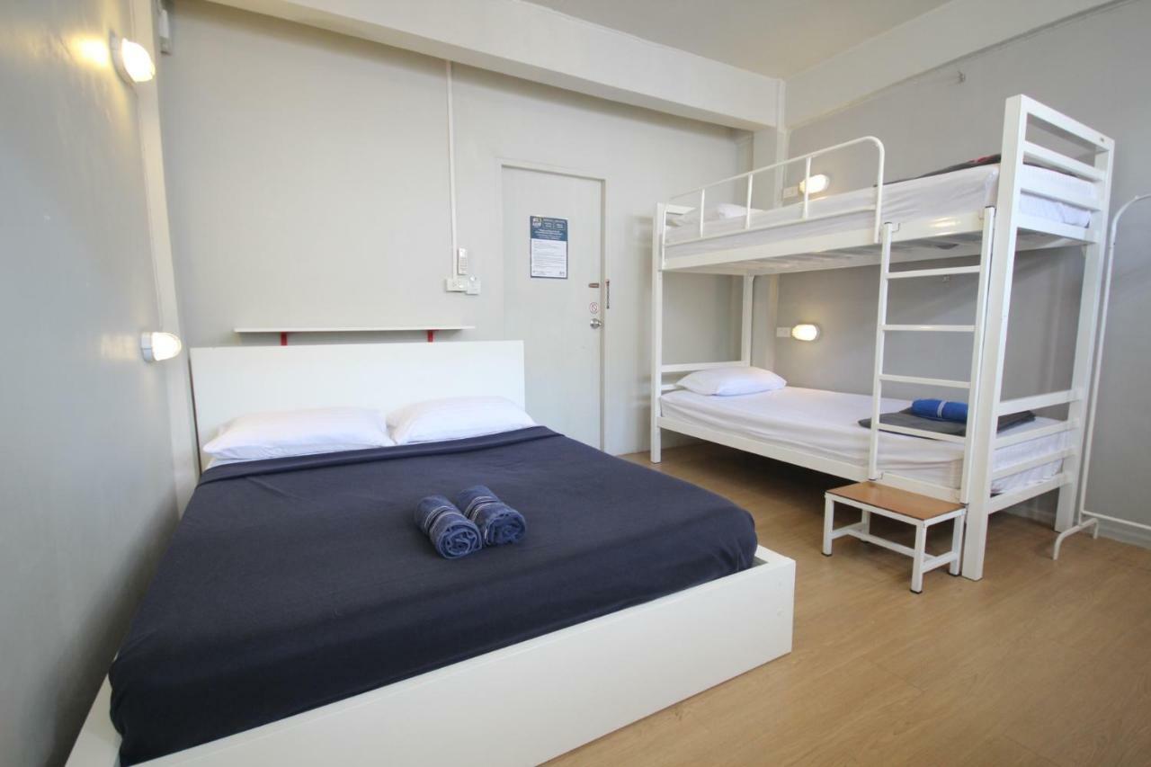 Need Sleep Hostel 방콕 외부 사진